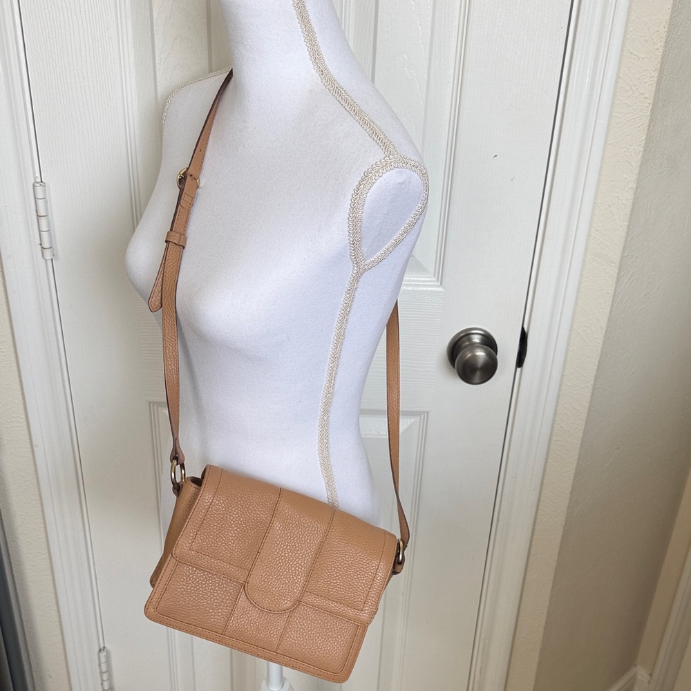 Structured Tan Crossbody Bag with Adjustable Strap